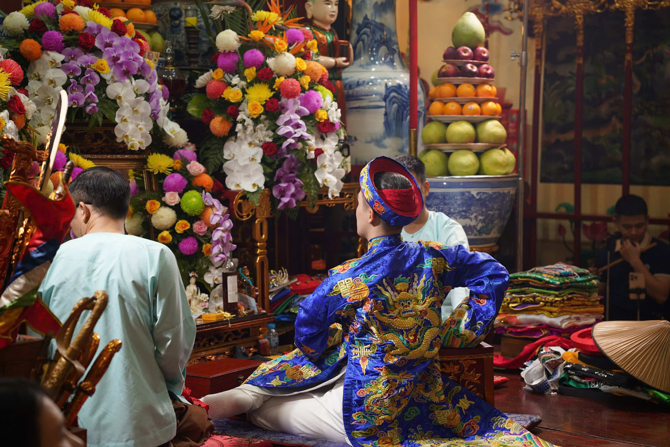 Hình ảnh này chưa có thuộc tính alt; tên tệp của nó là PHAM-QUOC-HIEP-Phuong-Phuong-Nguyen-4.jpg